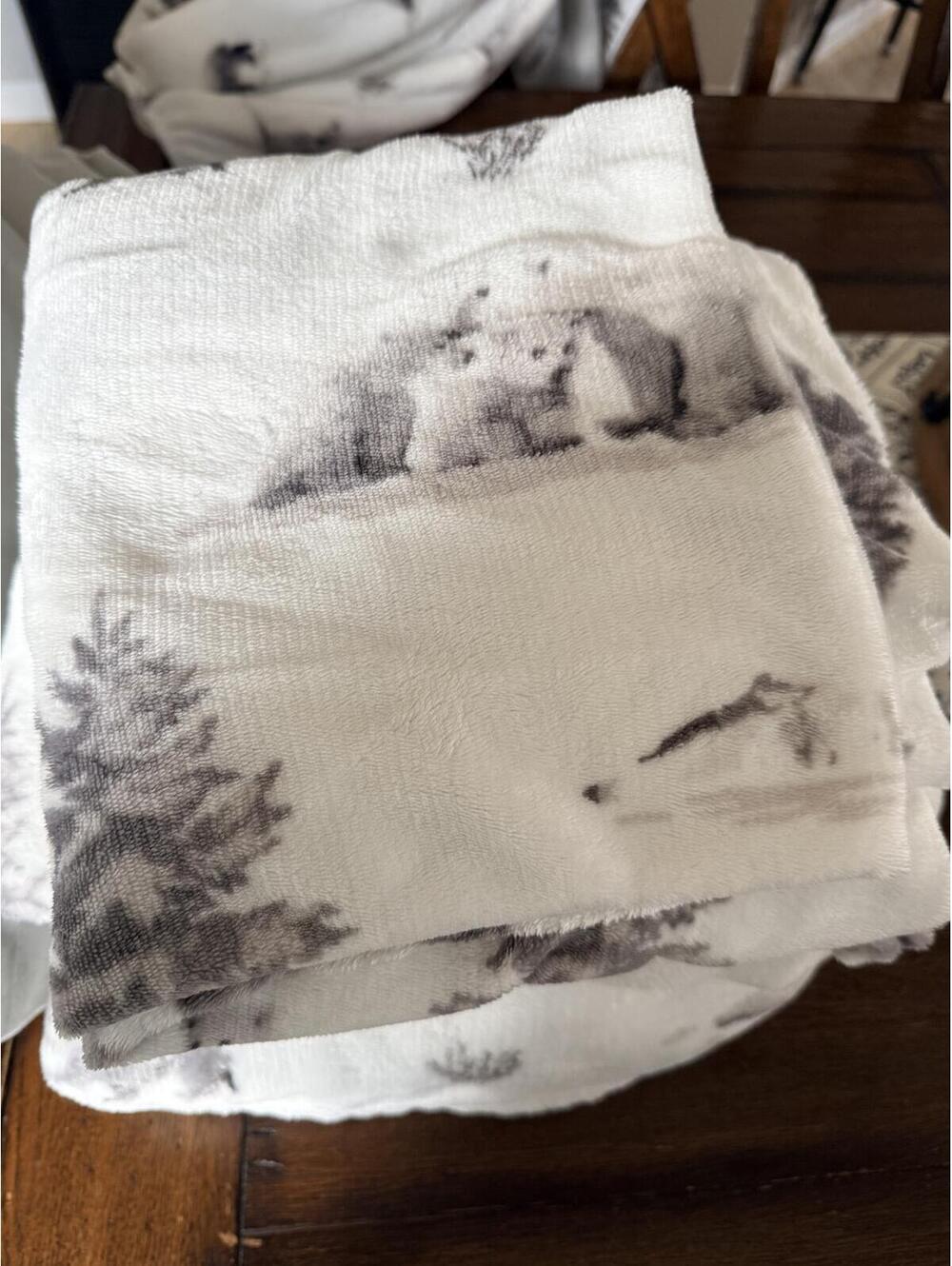 Great Bay Home King Size Microfiber Sheet Set - 4-Piece Lodge Bed Sheets